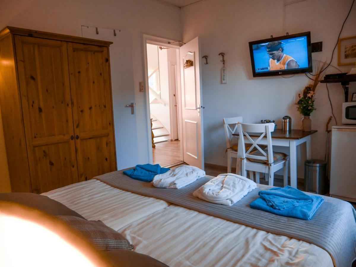 Hotel / Pension Villa Tanahlot 赞德沃特 外观 照片