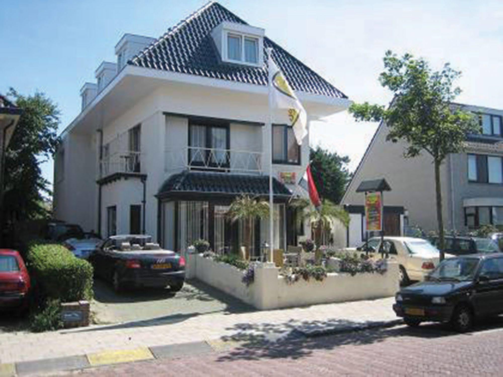 Hotel / Pension Villa Tanahlot 赞德沃特 外观 照片